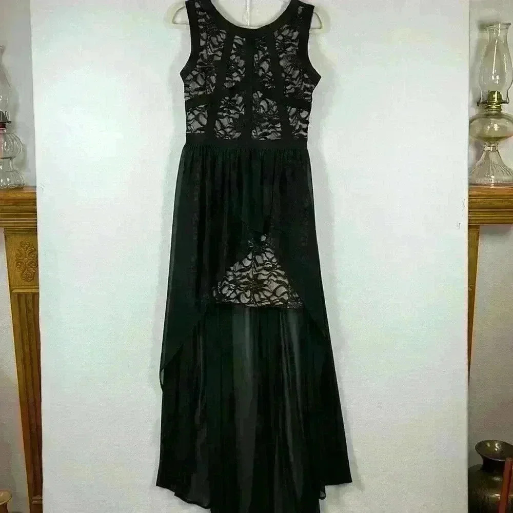 Morgan & Co Formal Dress Size 9/10 Black and Tan Lace Mini w/Chiffon Overskirt
